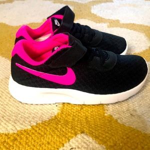 Mike Tanjun Sneakers